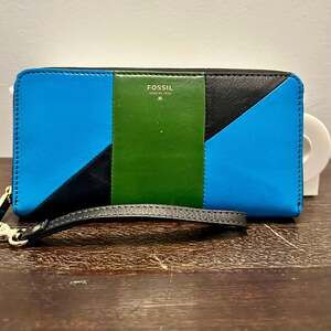 Fossil Patchwork Multicolor Leather Zip Around Credit Card Wallet